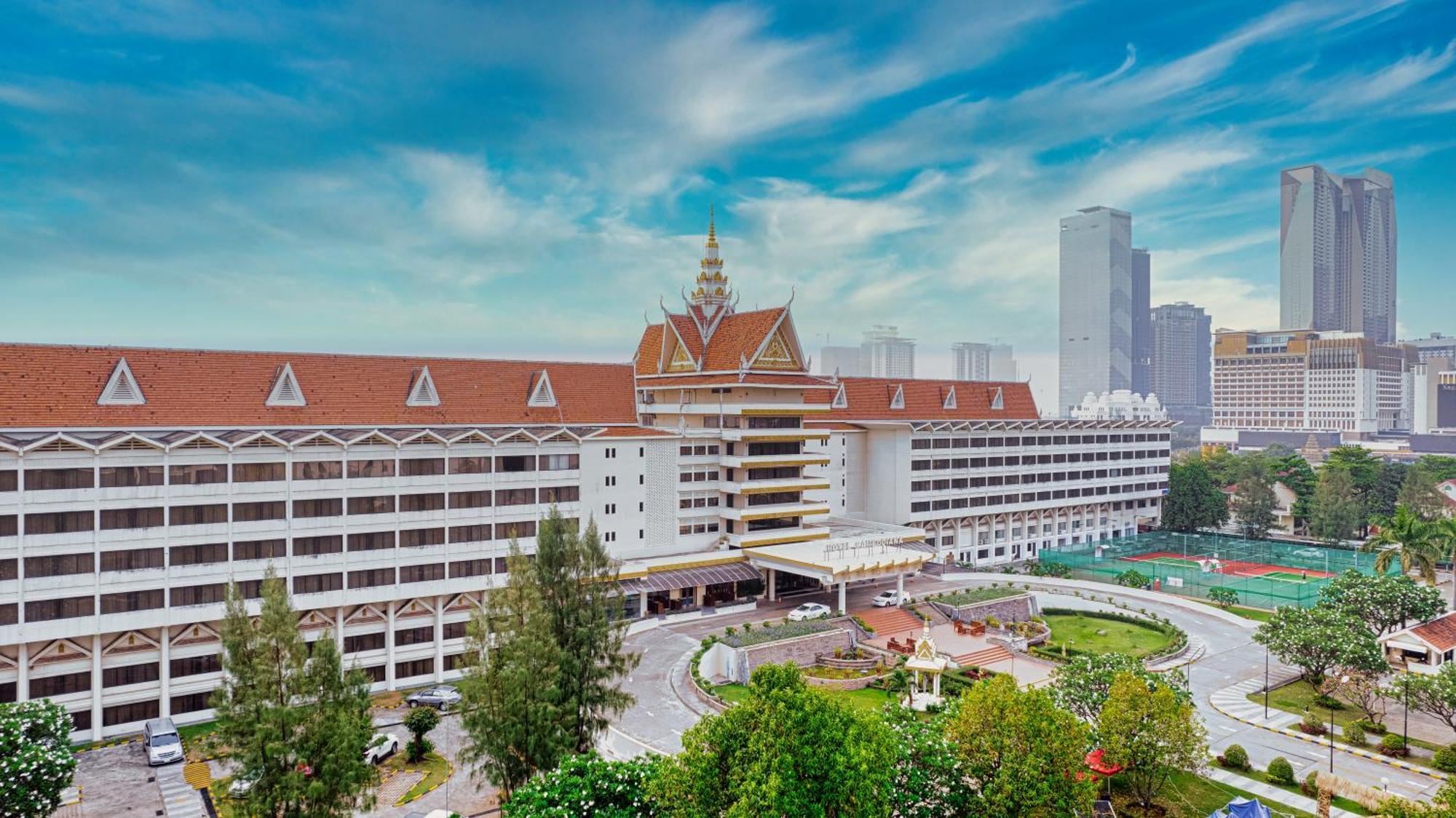 Hotel Cambodiana Phnom Penh Eksteriør billede