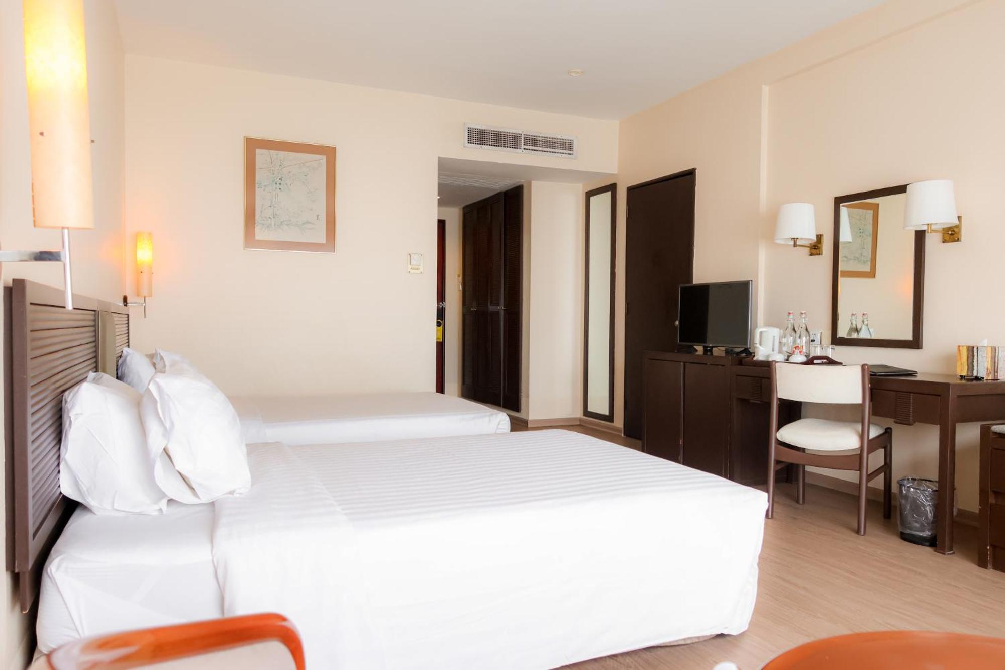 Hotel Cambodiana Phnom Penh Eksteriør billede
